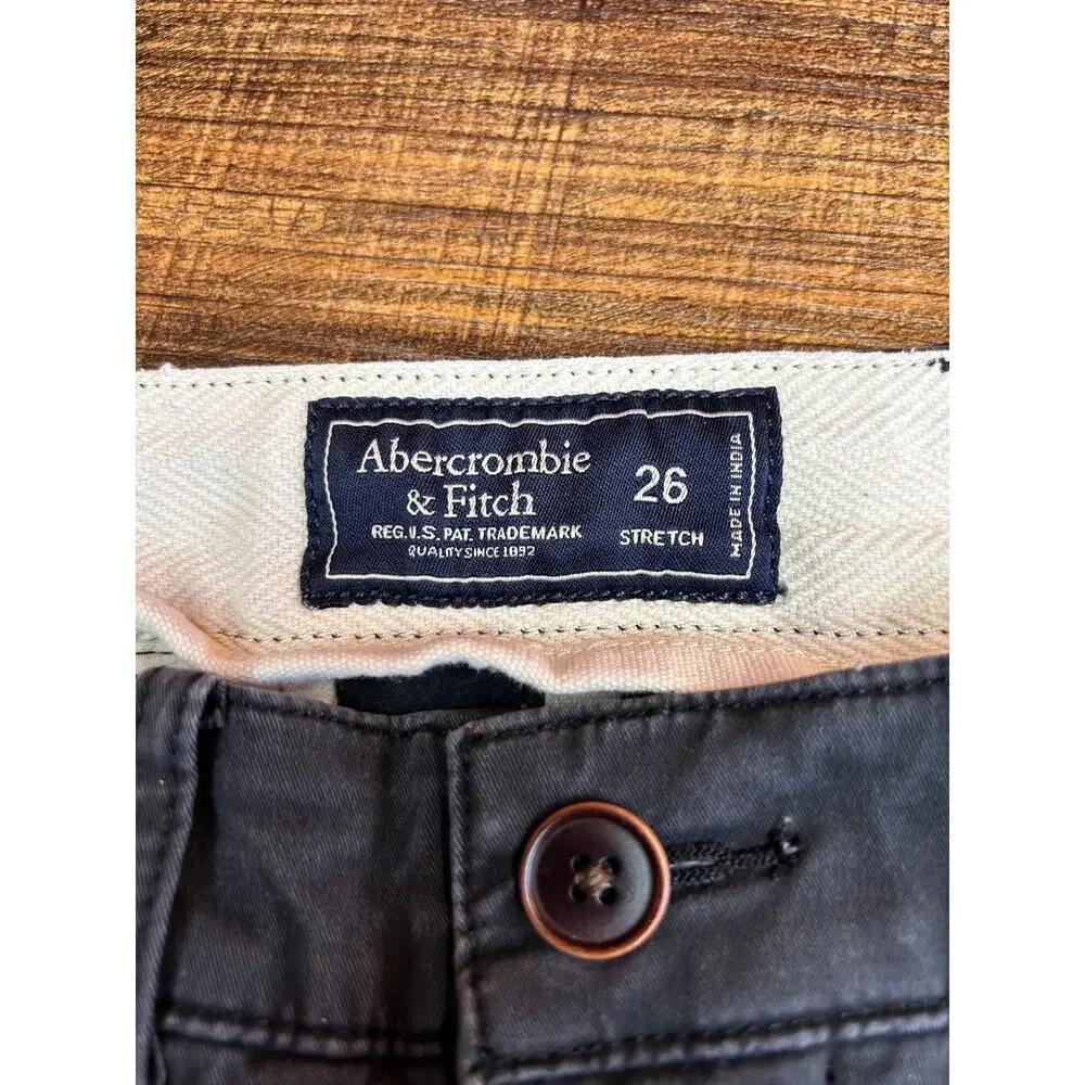 ABERCROMBIE & FITCH Boy’s Navy Bermuda Shorts / Size: W26